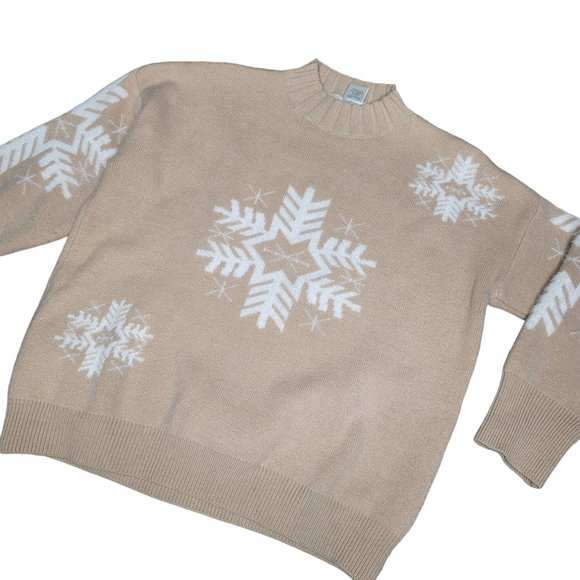 main stripe tan white snowflake heavy sweater fuzzy warm size medium - Picture 5 of 5